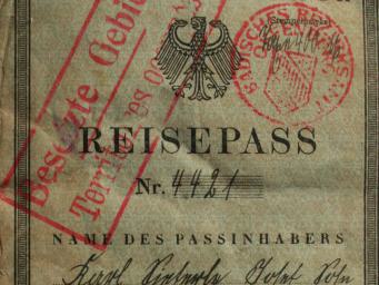 Ein gestempelter Pass. 